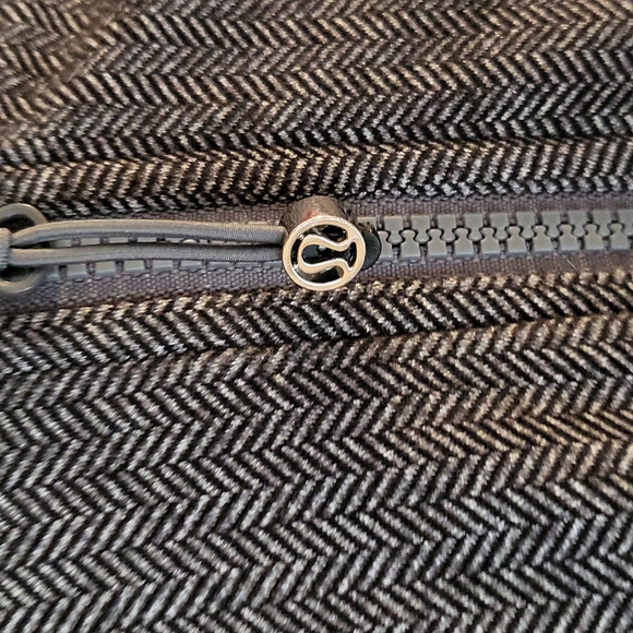 Lululemon long Jacket Size 4 - Picture 2 of 7
